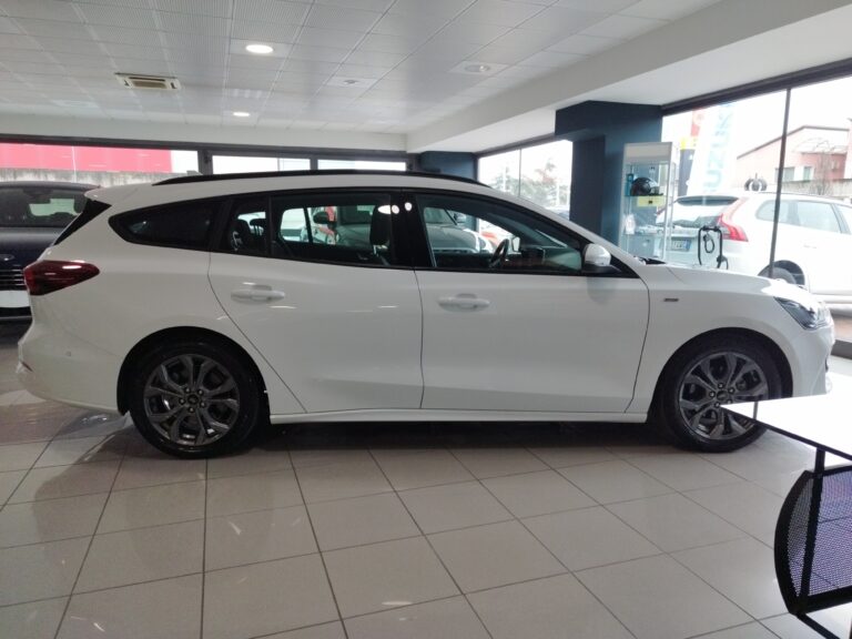 Rencar | Nuovo Arrivo: Ford Focus Station Wagon Mild Hybrid Img_20250310_085017
